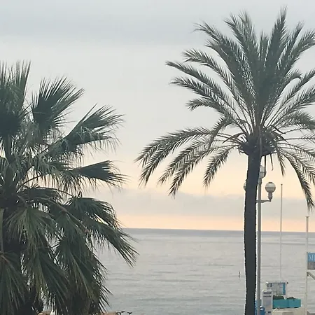 圣乔治海景公寓 *